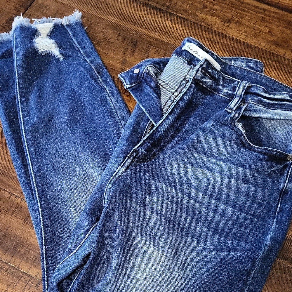 KanCan Dark Blue Frayed Hem Cropped/ankle length Jeans
